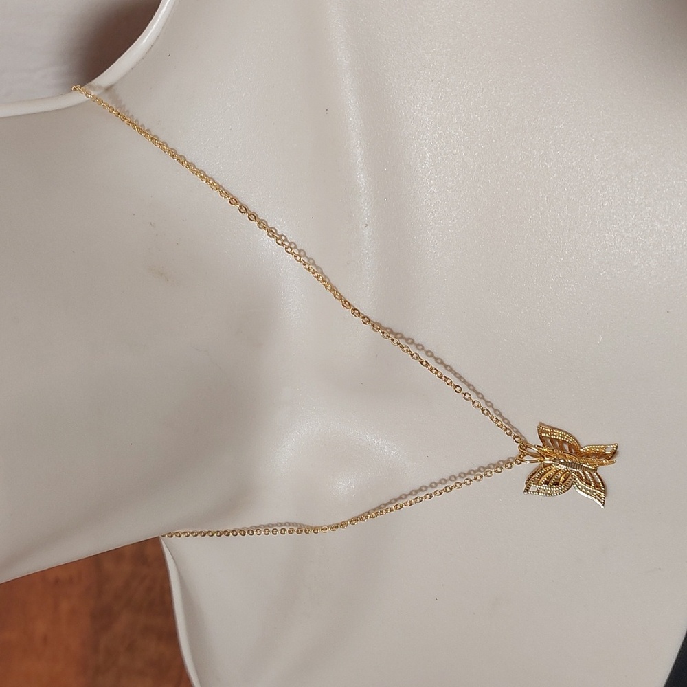 Dainty 3D Filigree Butterfly Pendant High Gloss Gold Tone Necklace - Picture 3 of 9